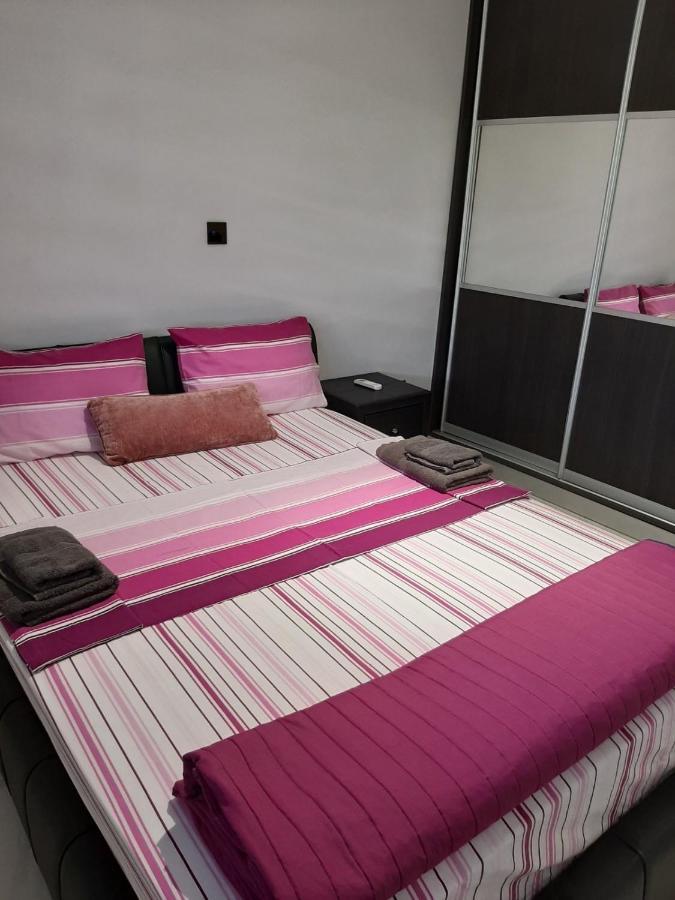 2 Bedroom Apartment-Mediterranean Type Paphos Exterior foto